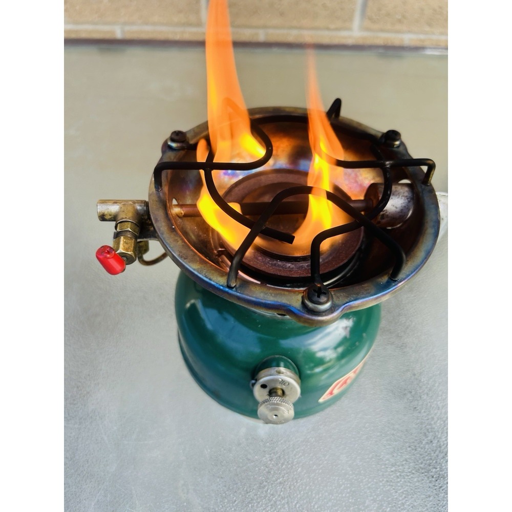Coleman 502 Sportster 1-66 Stove Sunshine of the Night Green Gas Camping Stove - Picture 13 of 14